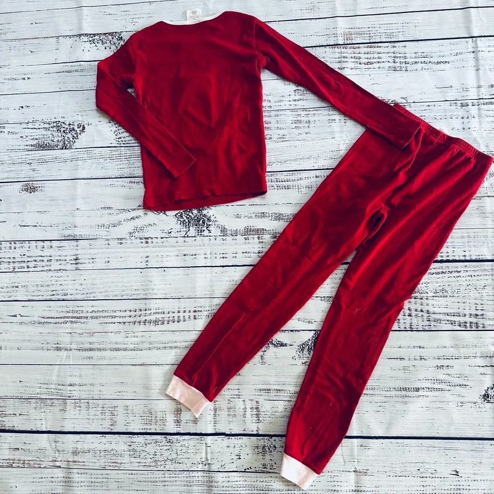 Girls adorable Santa pajama set! Size 10